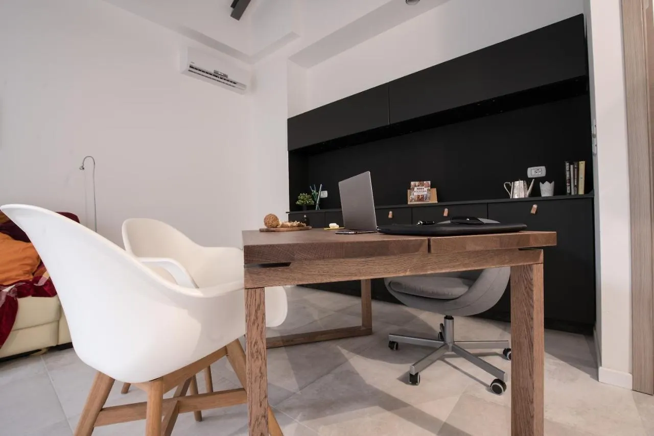 Station Loft Otel Bolonya Konukevi