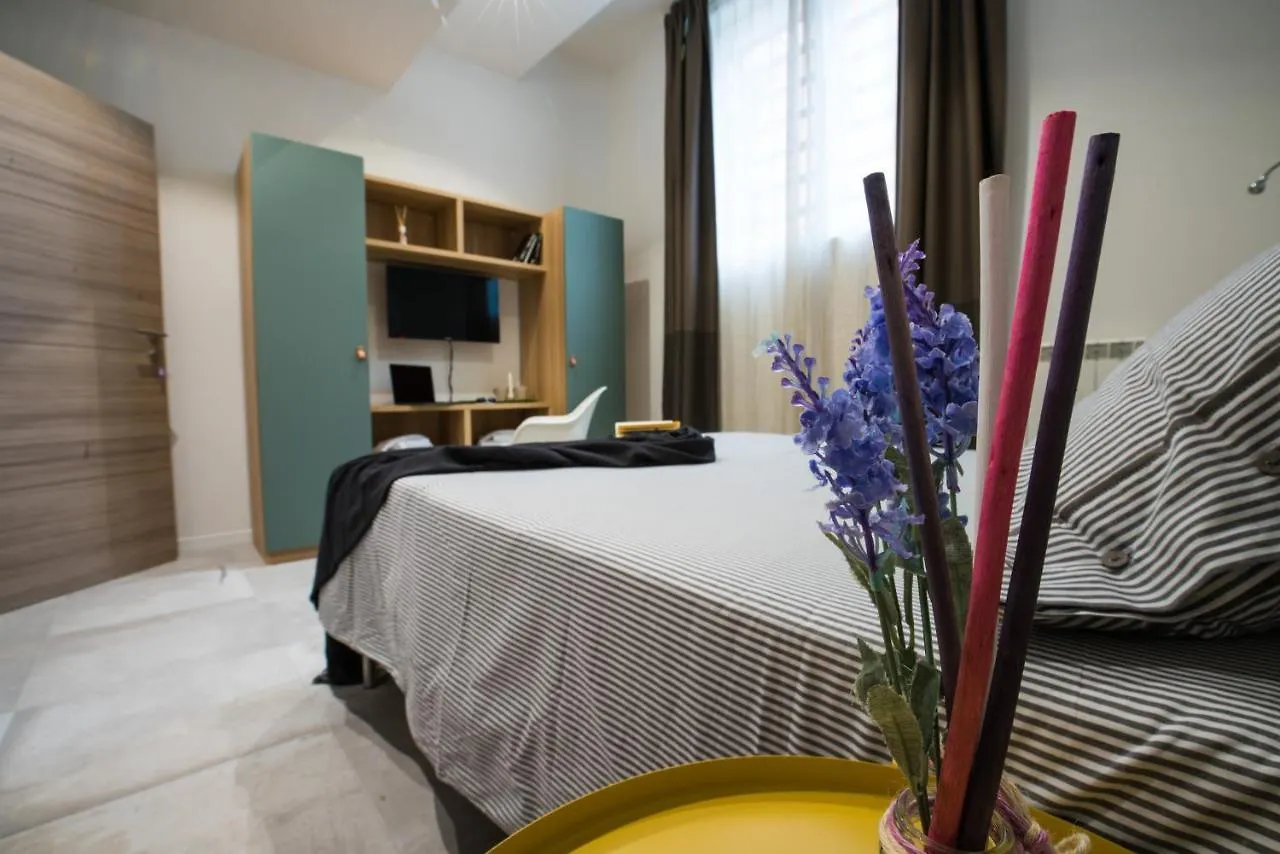 Konukevi Station Loft Otel Bolonya